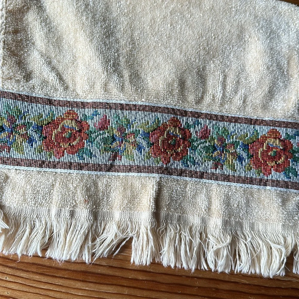 Vintage Floral Hand Towel